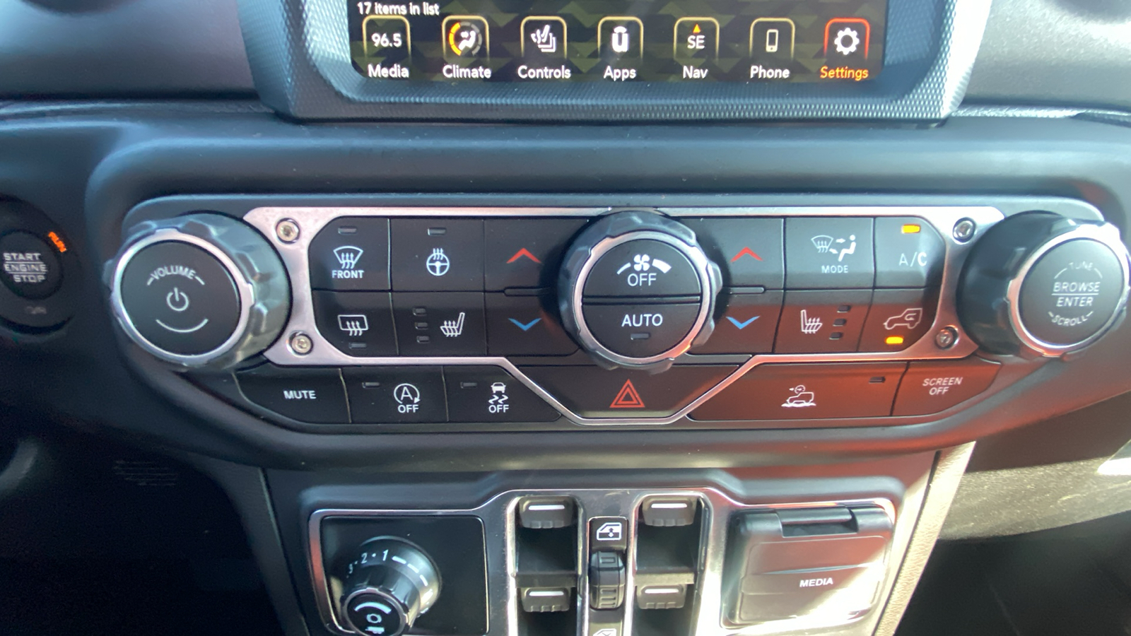 2023 Jeep Gladiator Mojave 27