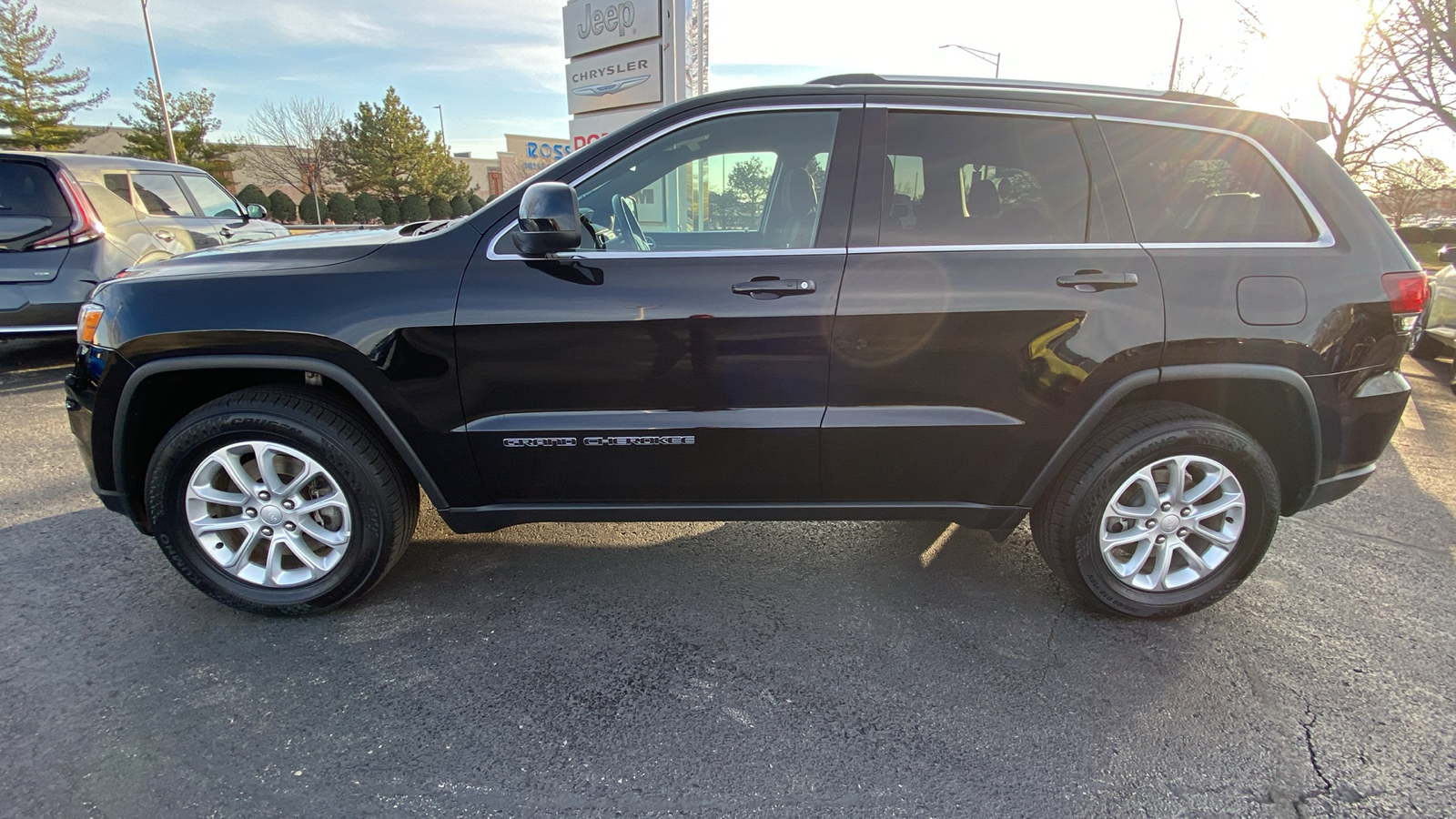 2021 Jeep Grand Cherokee Laredo E 8