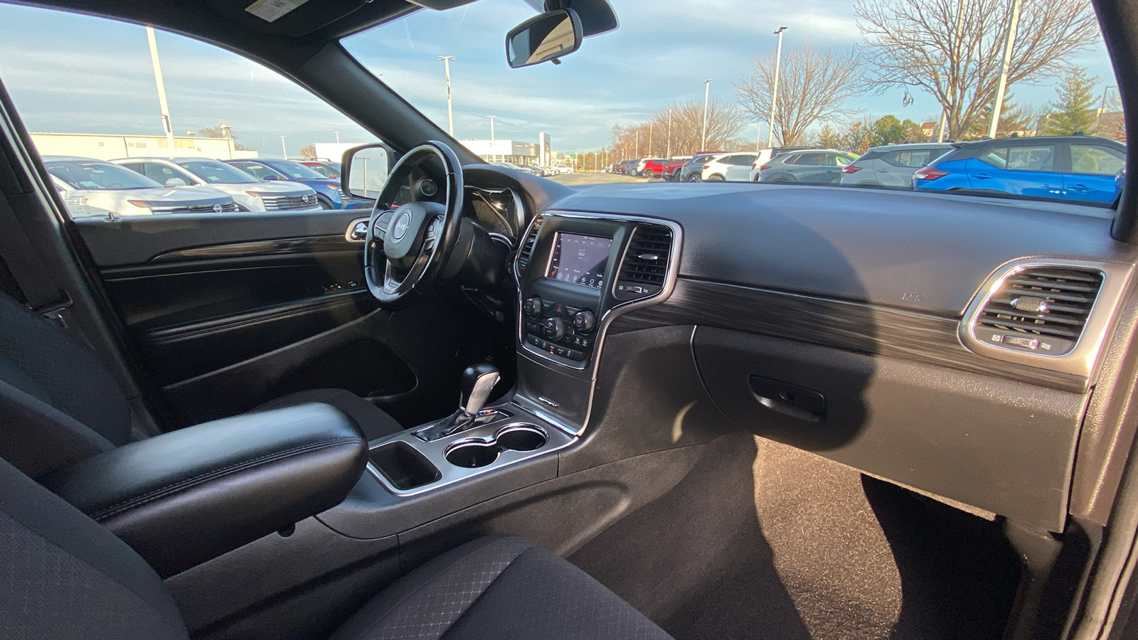 2021 Jeep Grand Cherokee Laredo E 30