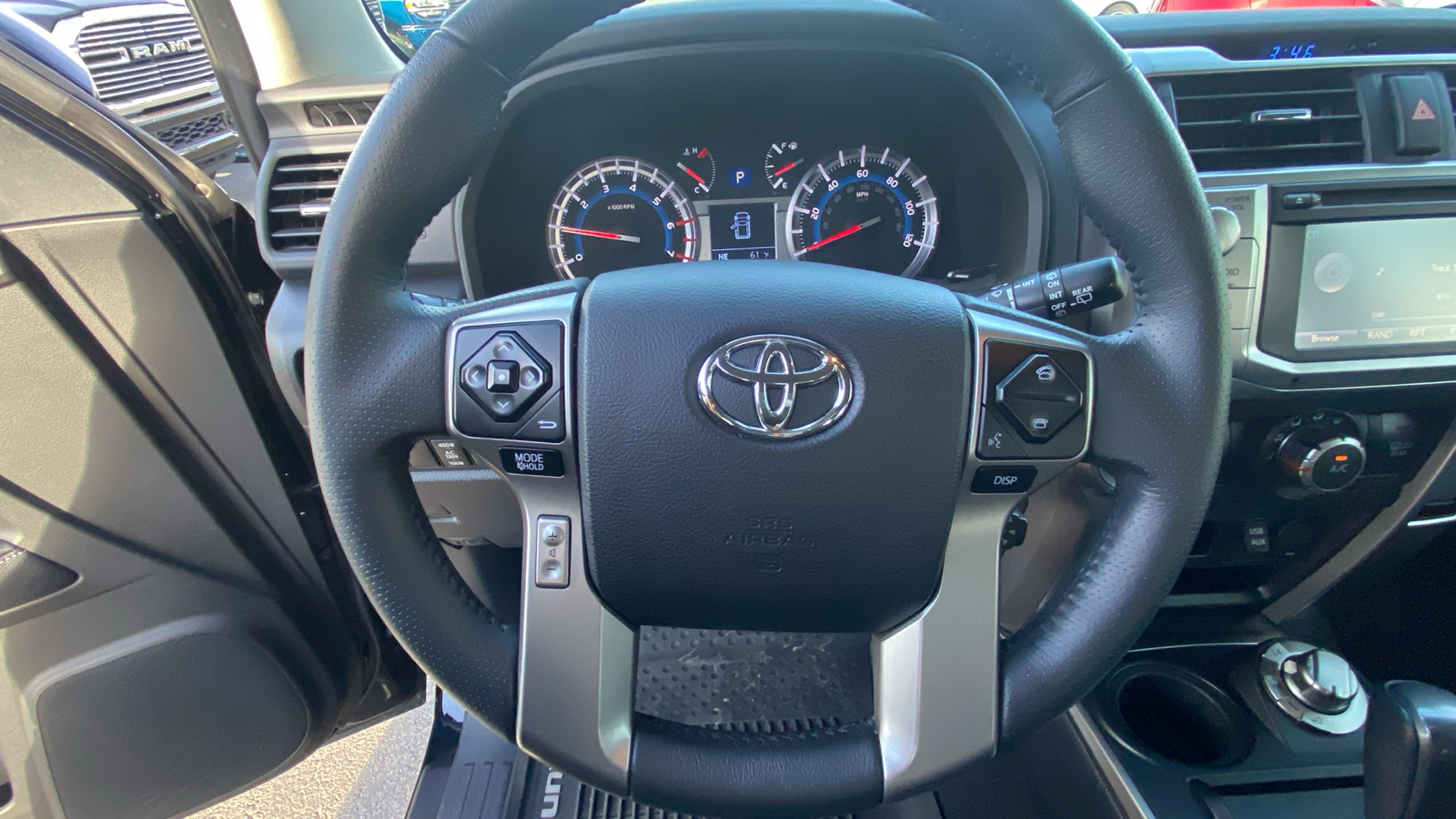 2019 Toyota 4Runner SR5 Premium 16