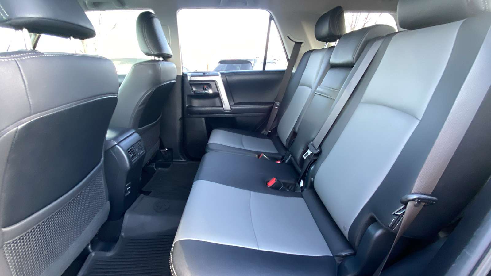 2019 Toyota 4Runner SR5 Premium 29