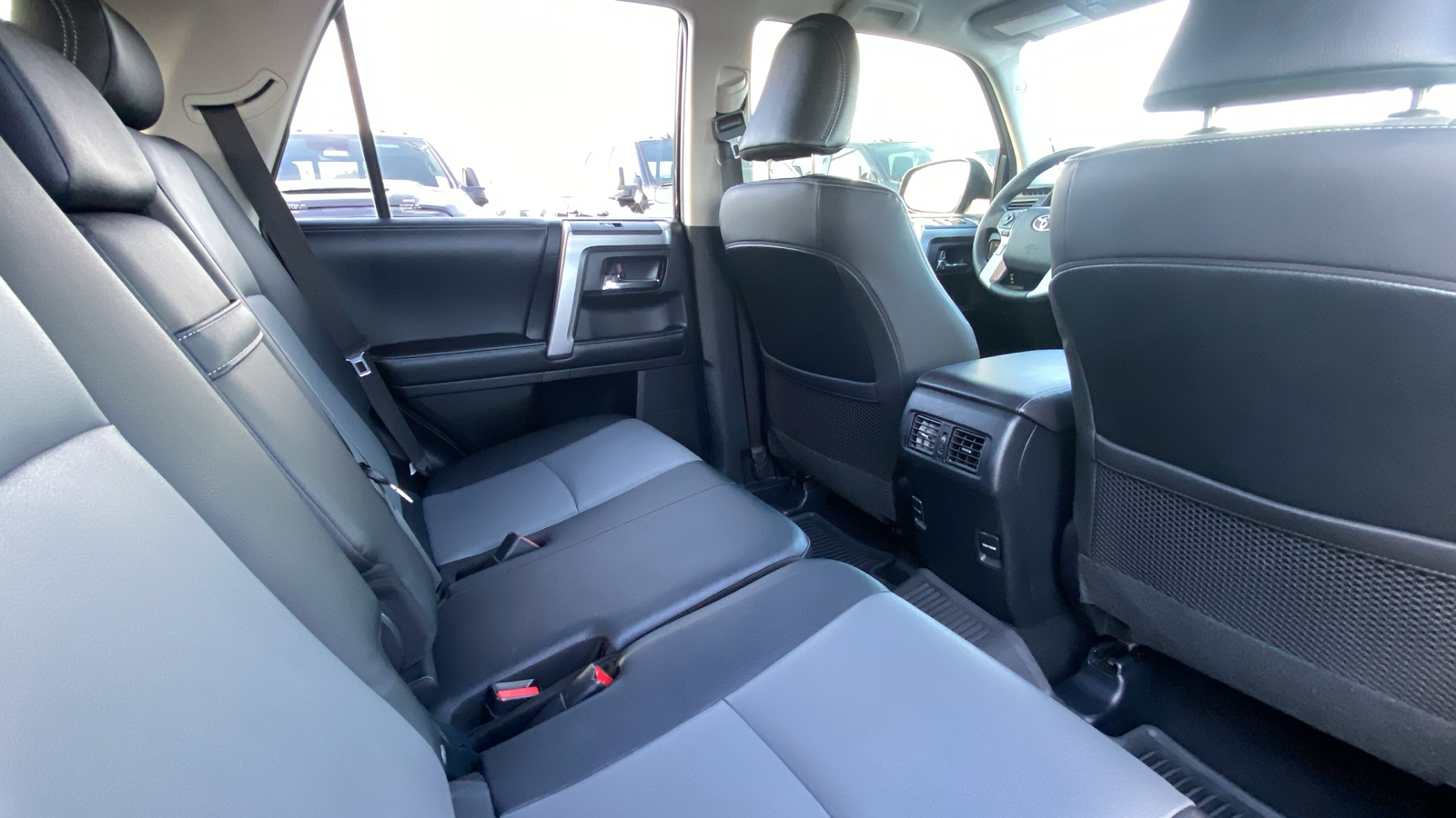 2019 Toyota 4Runner SR5 Premium 40
