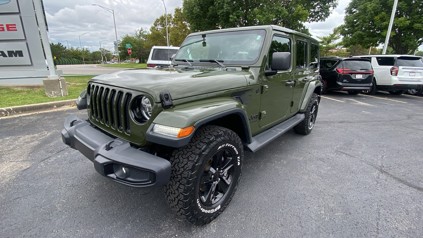 2021 Jeep Wrangler Unlimited Sahara Altitude 1