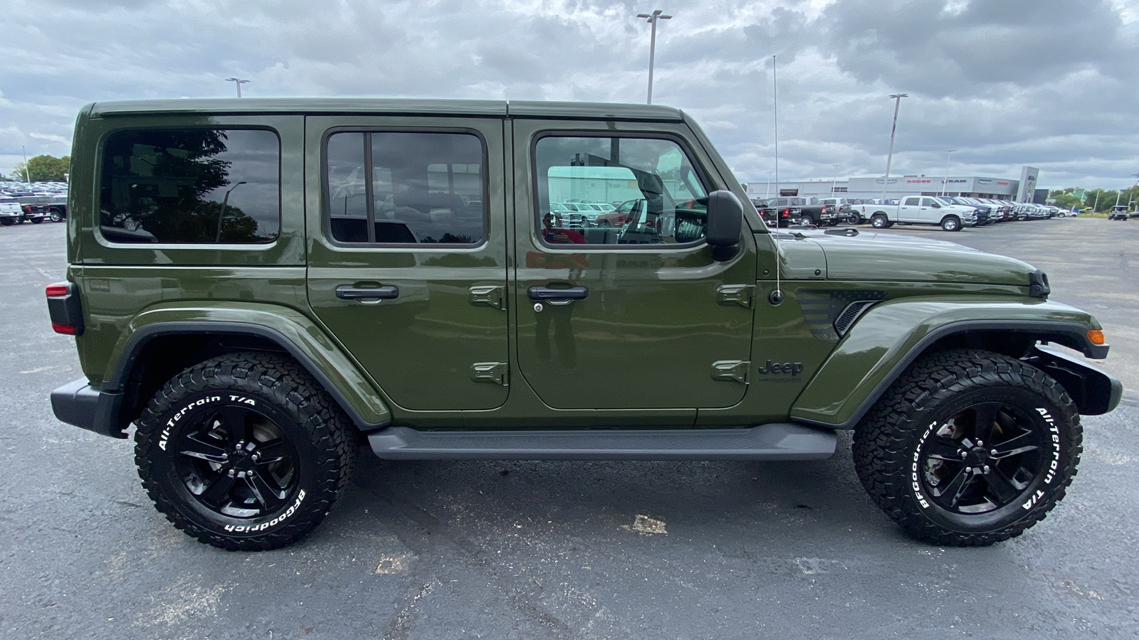 2021 Jeep Wrangler Unlimited Sahara Altitude 4