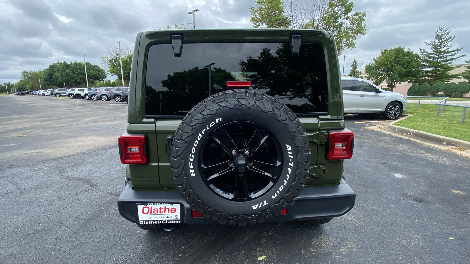 2021 Jeep Wrangler Unlimited Sahara Altitude 7