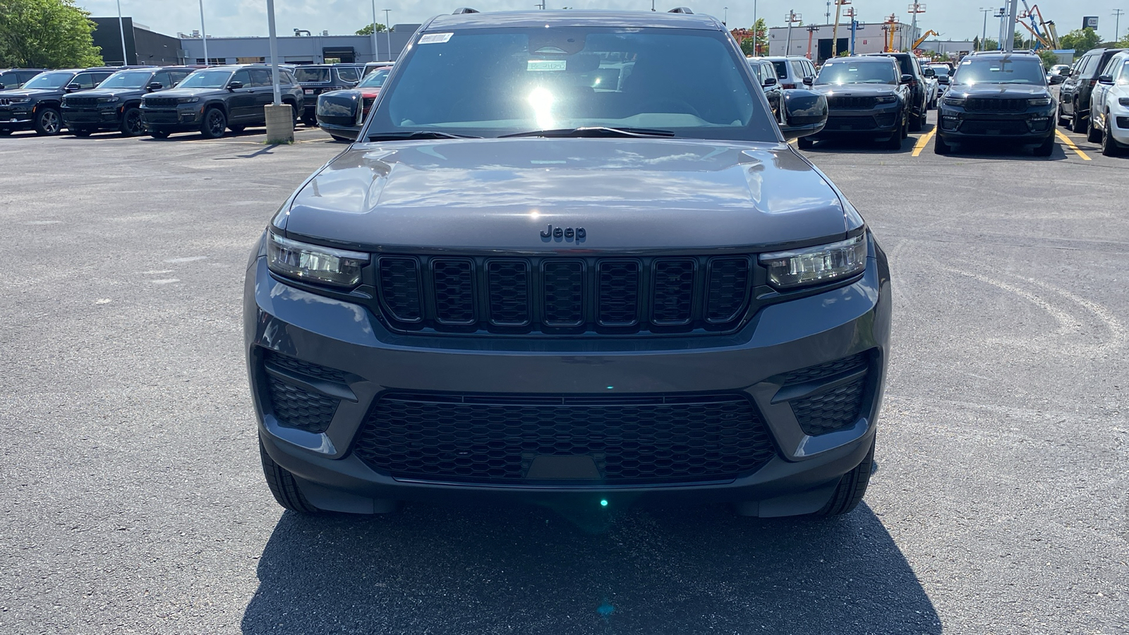 2024 Jeep Grand Cherokee Altitude 2