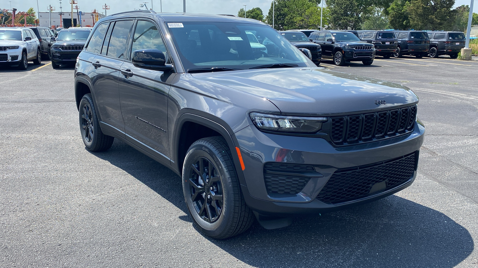 2024 Jeep Grand Cherokee Altitude 3