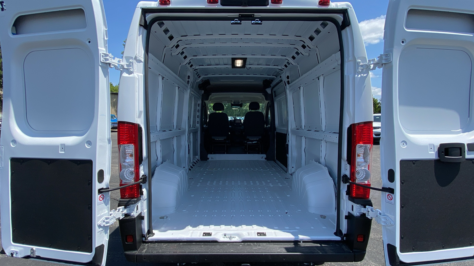 2024 Ram ProMaster 2500 High Roof 32