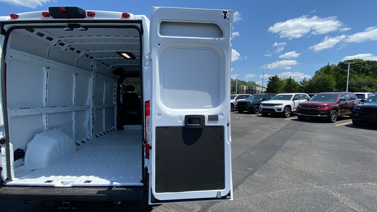 2024 Ram ProMaster 2500 High Roof 33