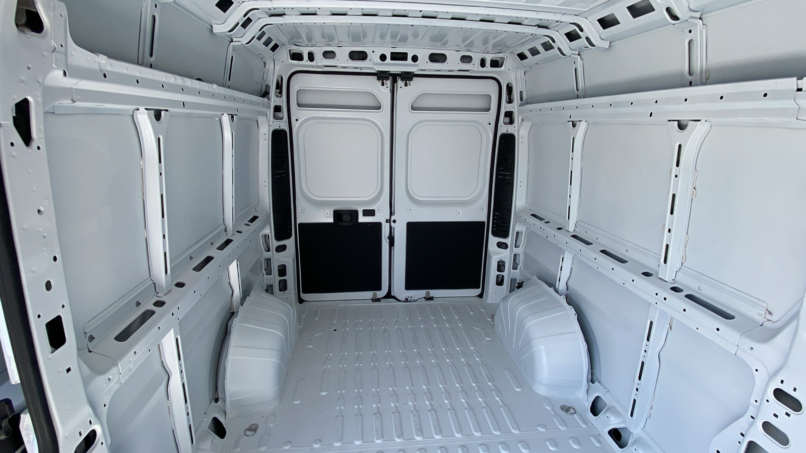 2024 Ram ProMaster 2500 High Roof 43