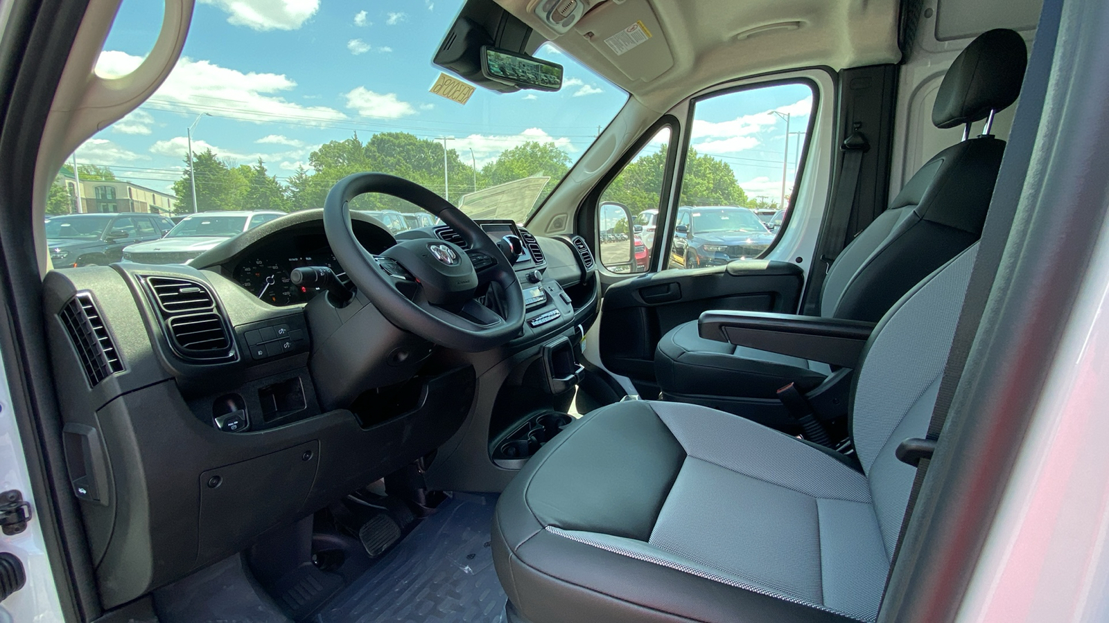 2024 Ram ProMaster 2500 High Roof 11