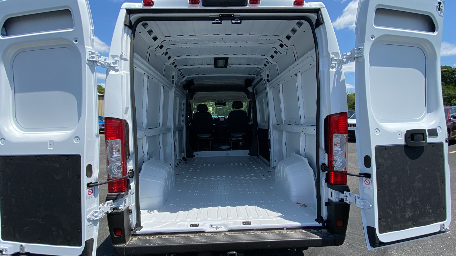 2024 Ram ProMaster 2500 High Roof 33