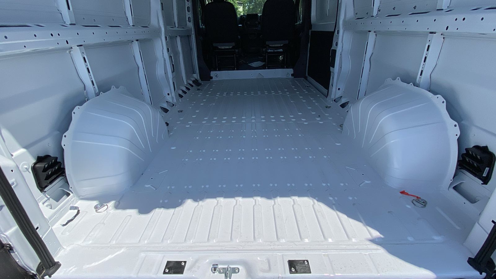 2024 Ram ProMaster 2500 High Roof 34