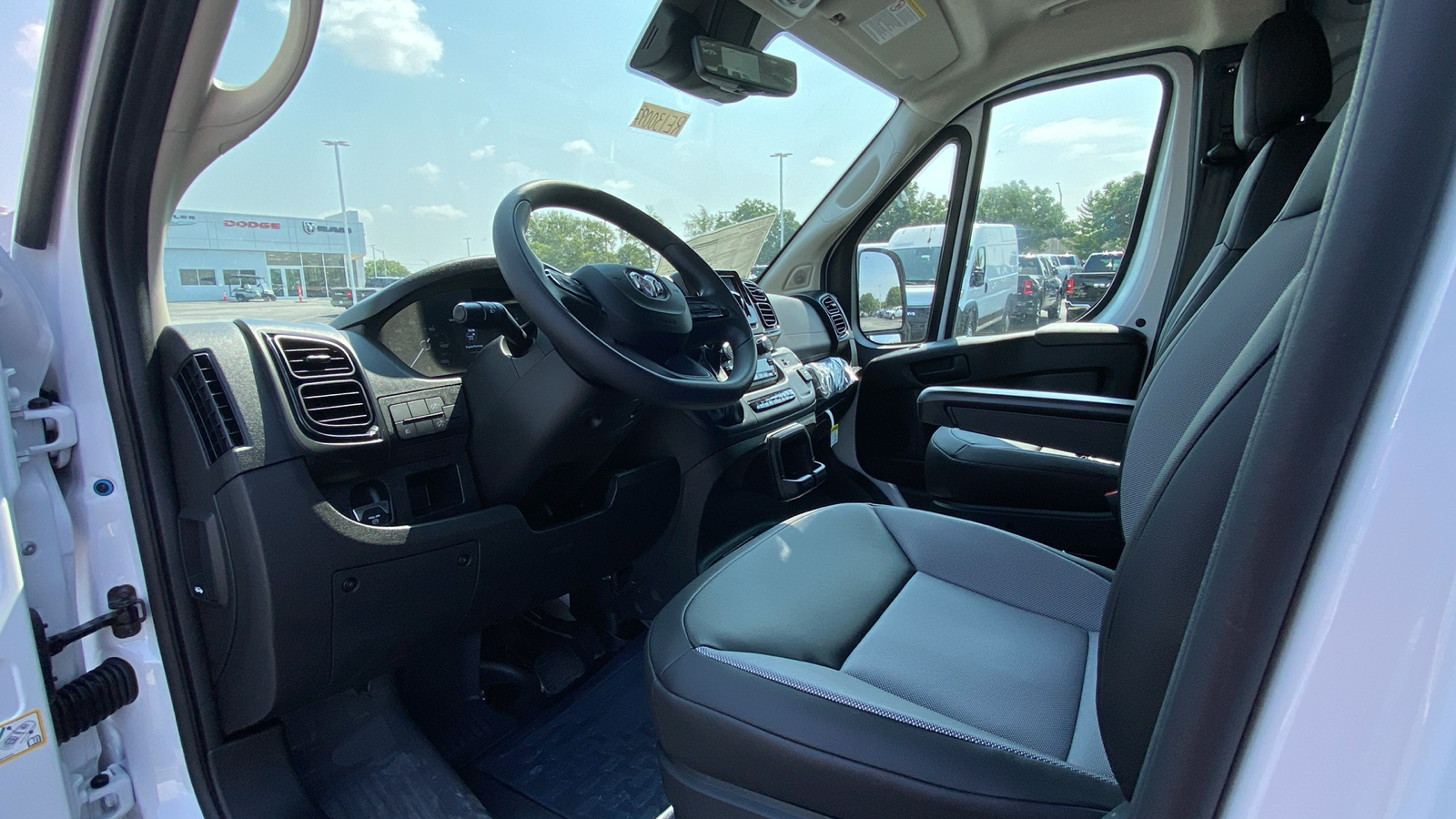 2024 Ram ProMaster 2500 High Roof 11