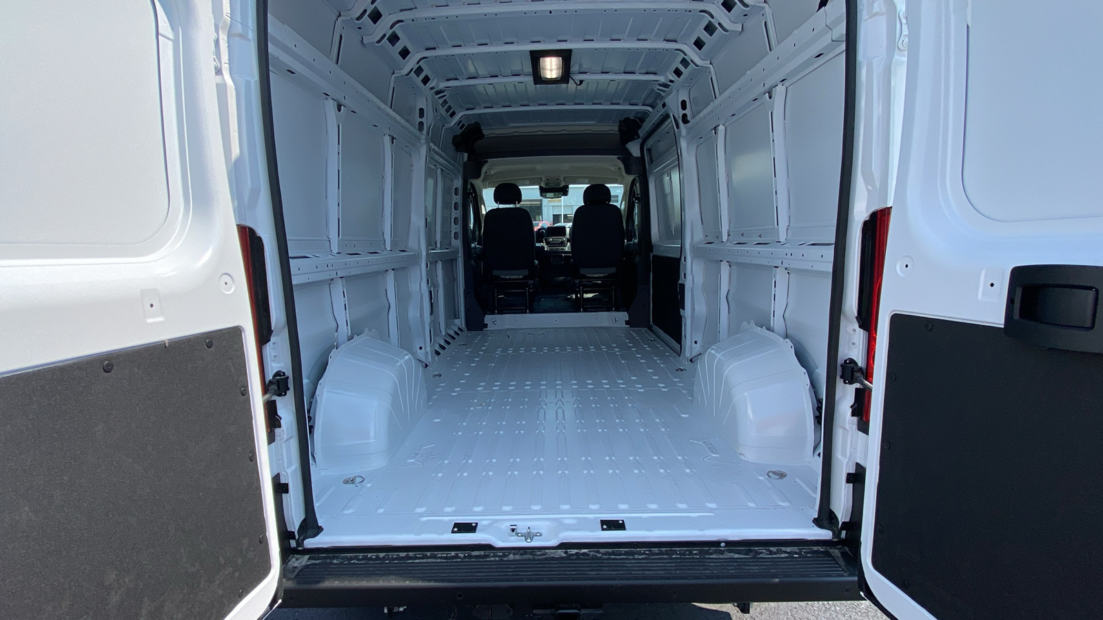 2024 Ram ProMaster 2500 High Roof 33