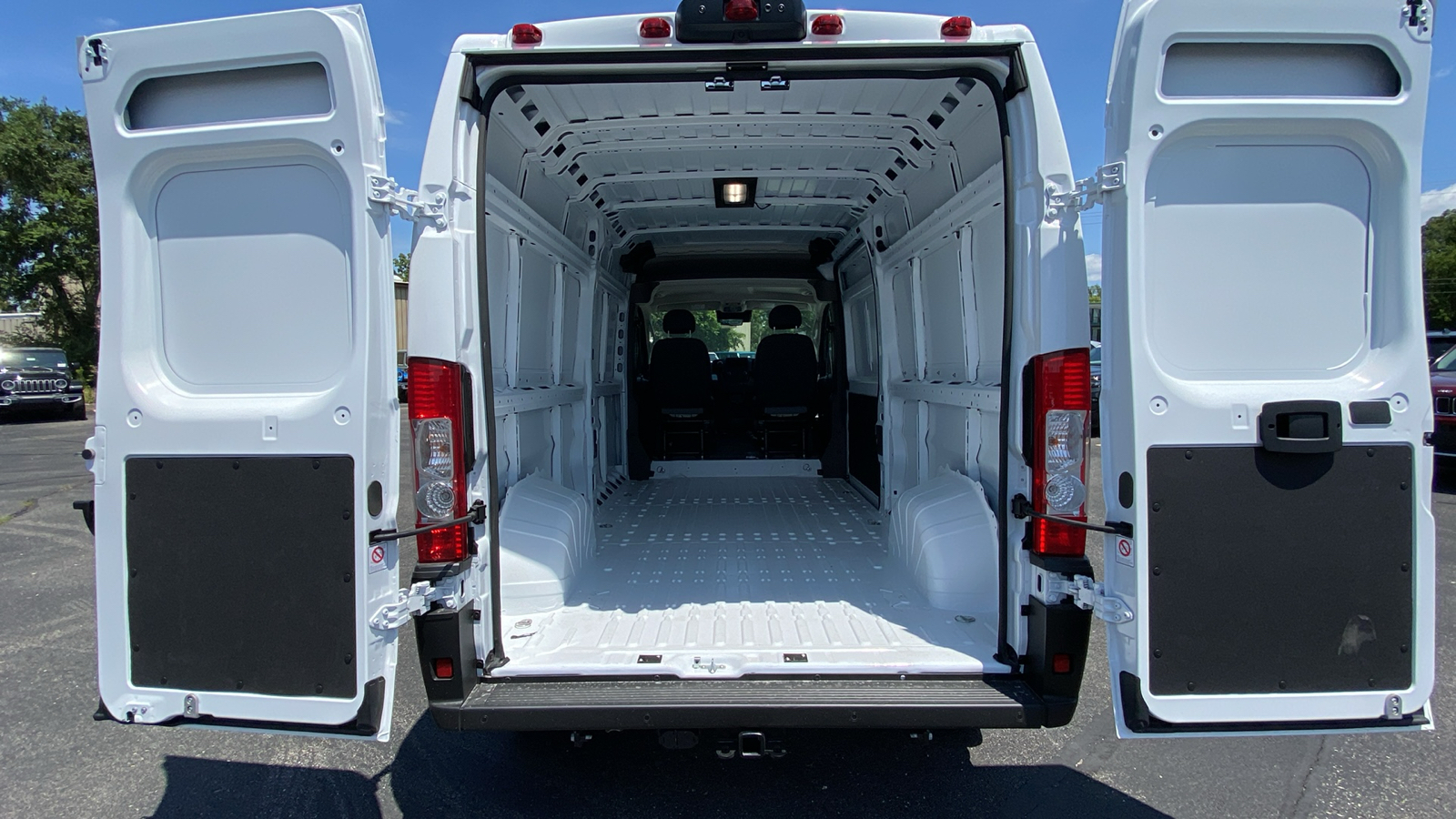 2024 Ram ProMaster 2500 High Roof 32