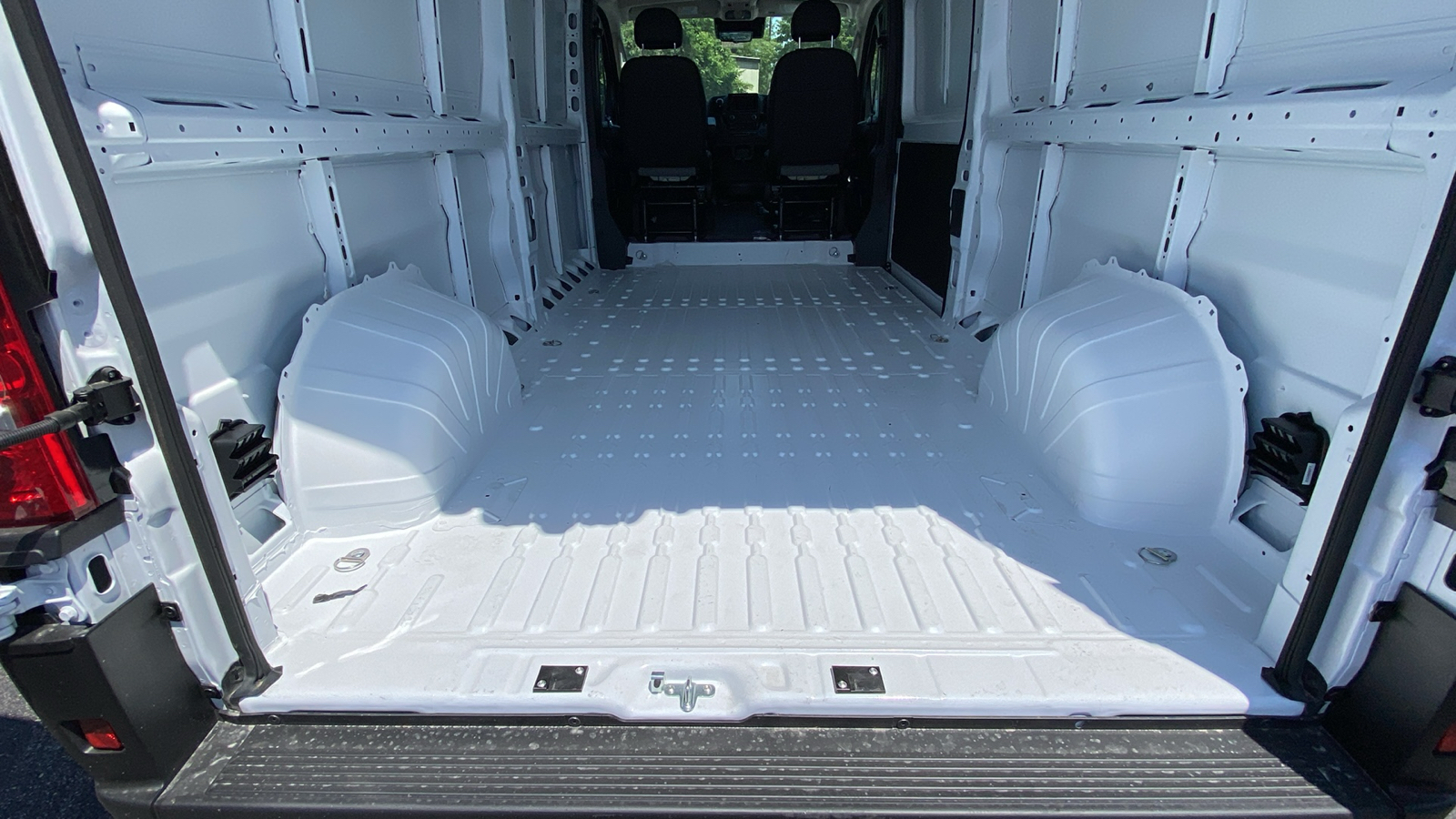 2024 Ram ProMaster 2500 High Roof 33