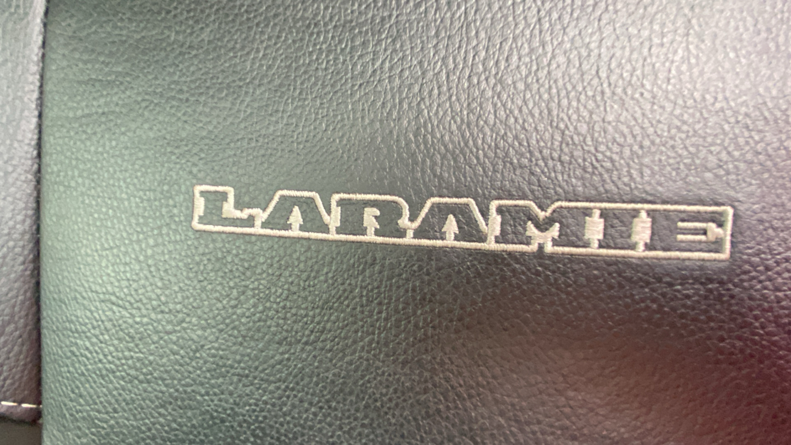 2022 Ram 3500 Laramie 19