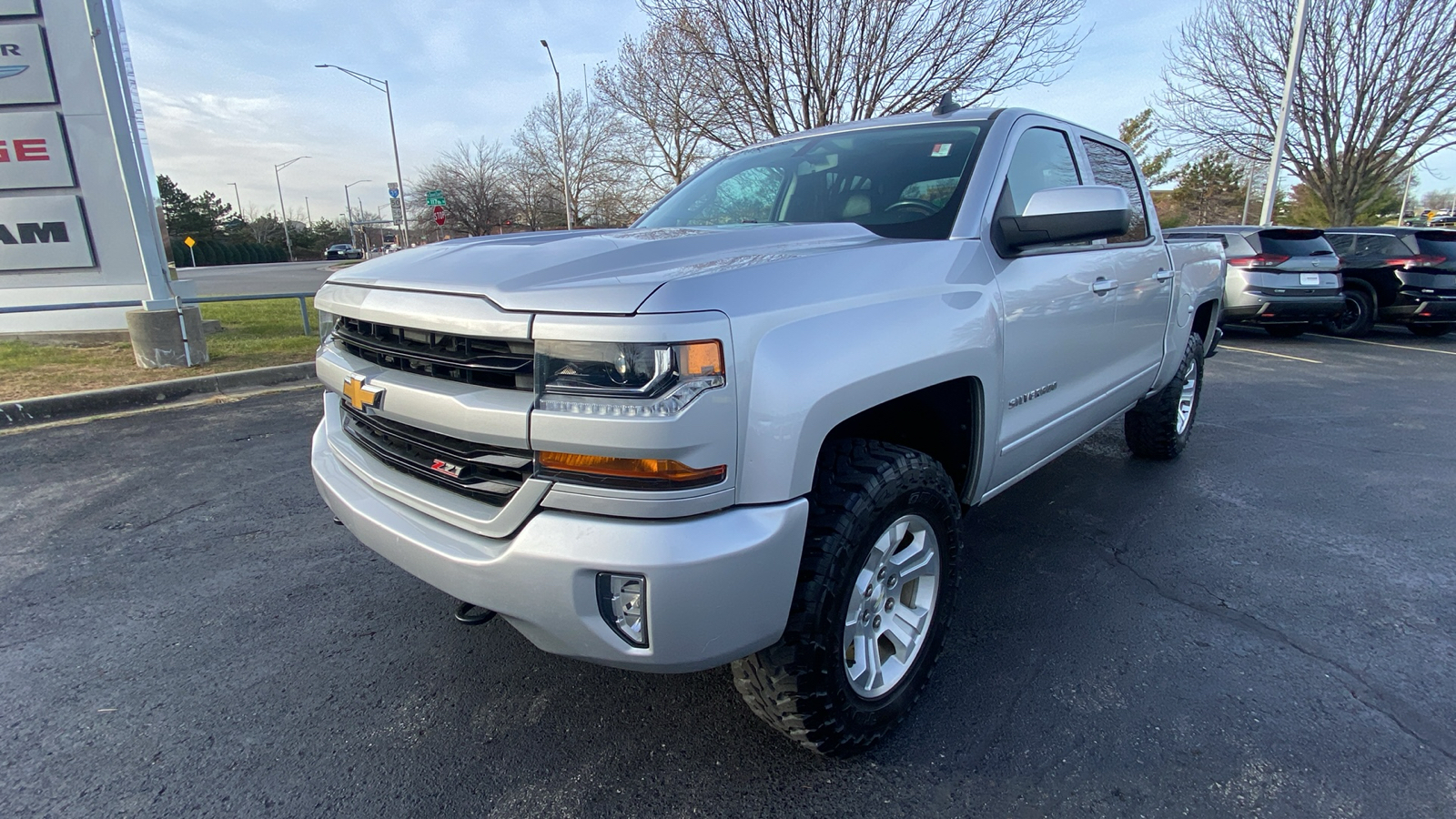 2018 Chevrolet Silverado 1500 LT 2