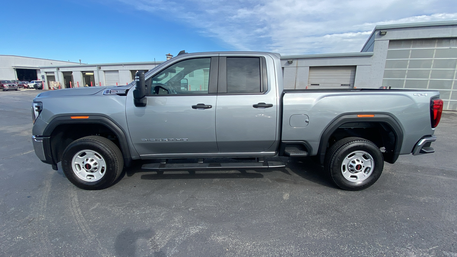 2024 GMC Sierra 2500HD Pro 9