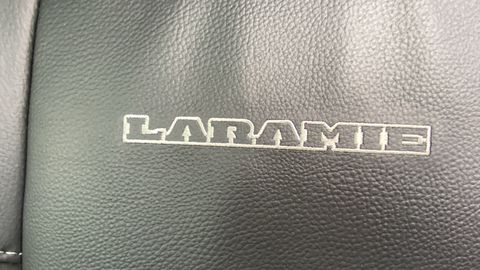 2024 Ram 3500 Laramie 20