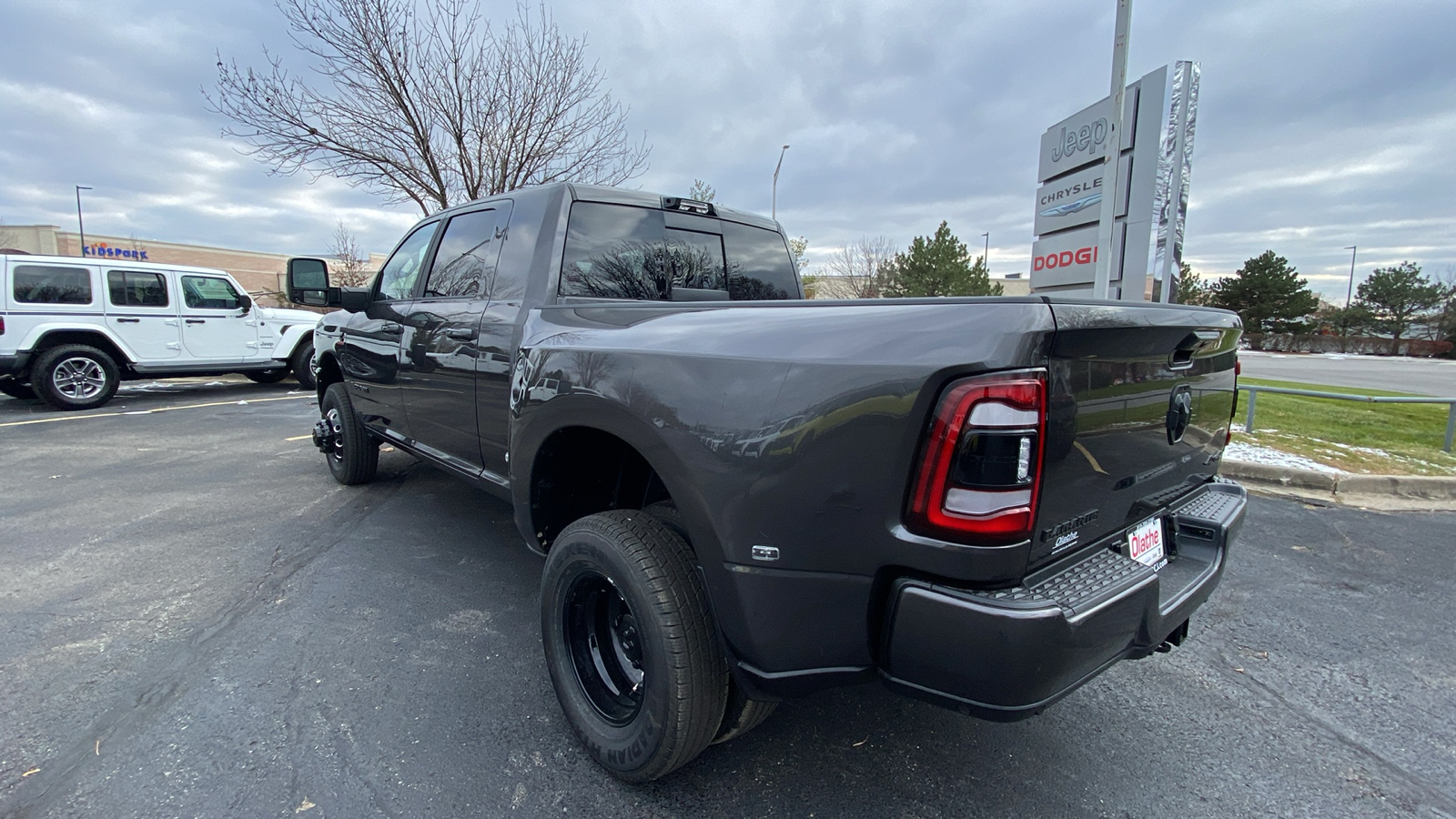 2024 Ram 3500 Laramie 7