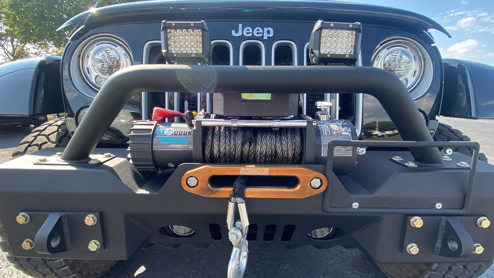 2018 Jeep Wrangler JK Sahara 3