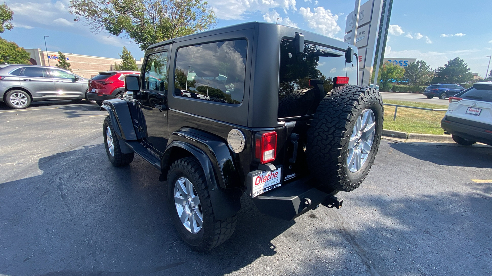 2018 Jeep Wrangler JK Sahara 9