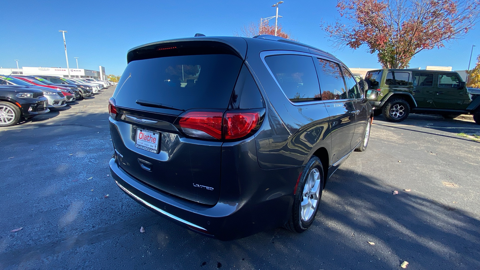 2020 Chrysler Pacifica Limited 5