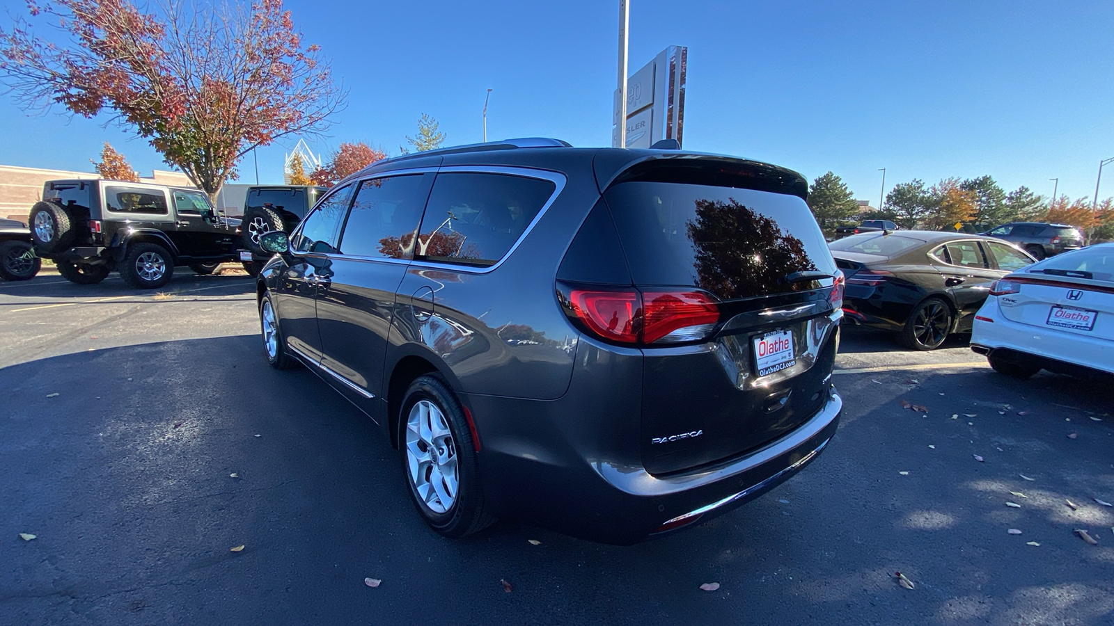 2020 Chrysler Pacifica Limited 7