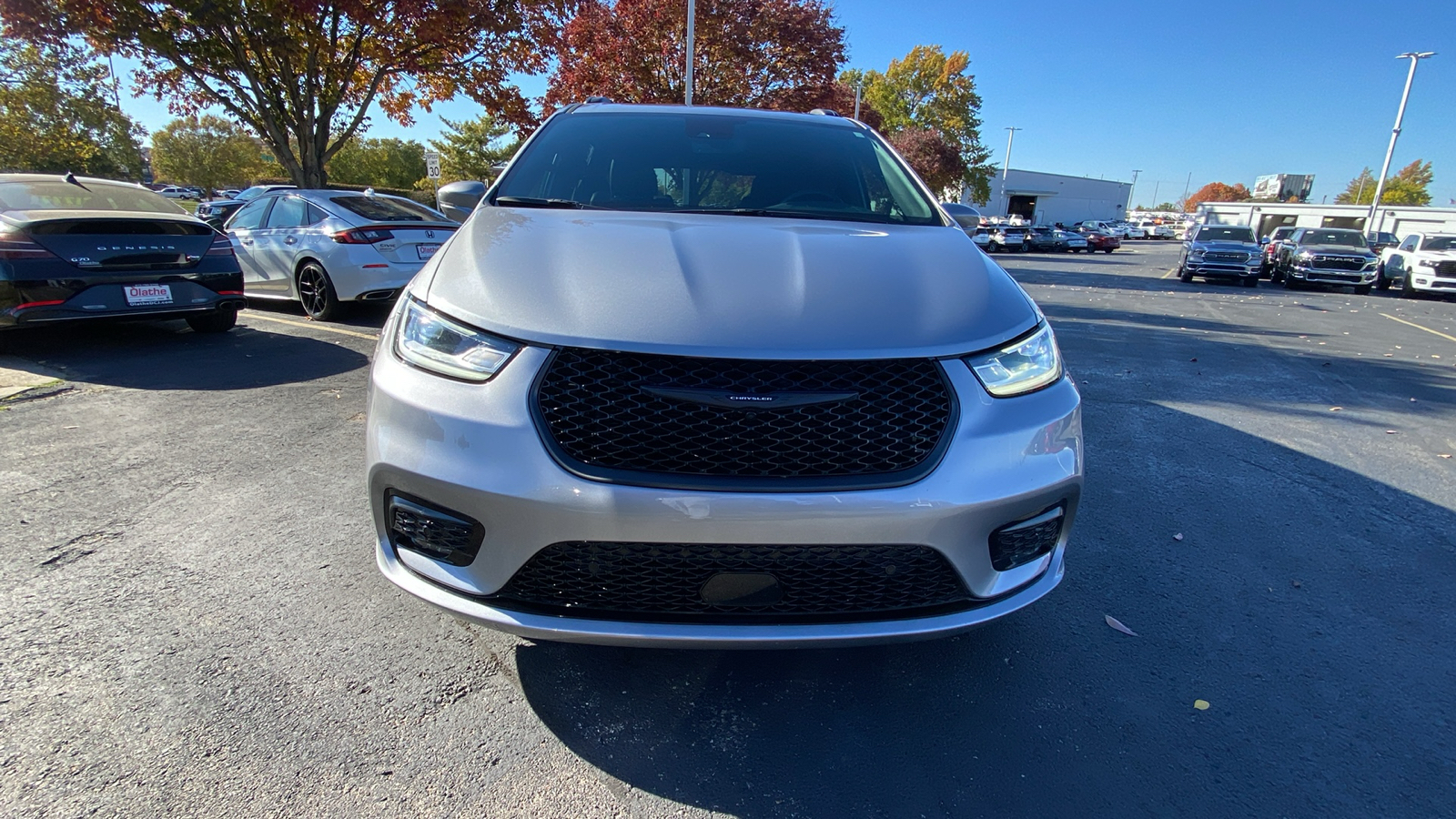 2021 Chrysler Pacifica Touring L 2