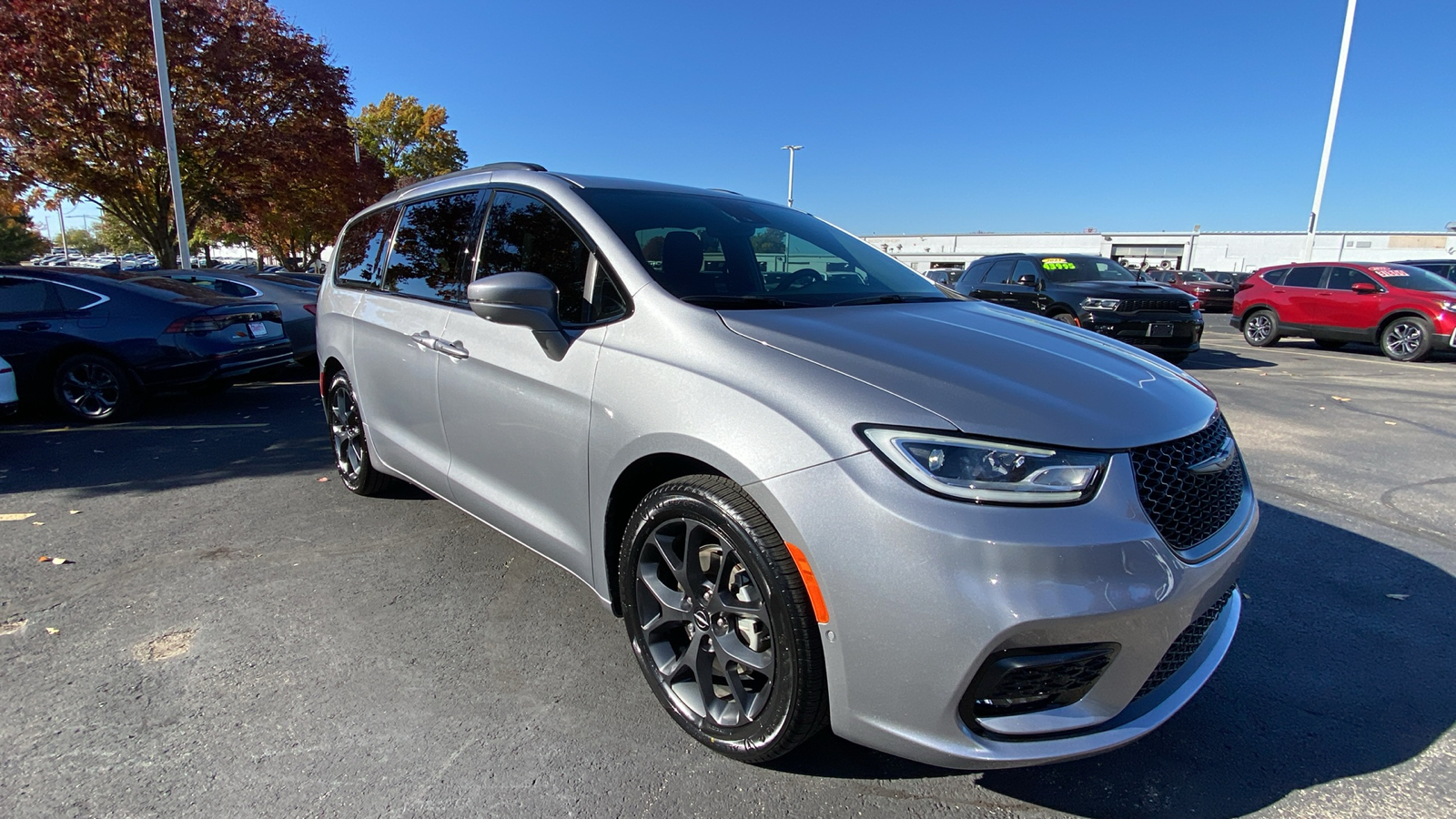 2021 Chrysler Pacifica Touring L 3