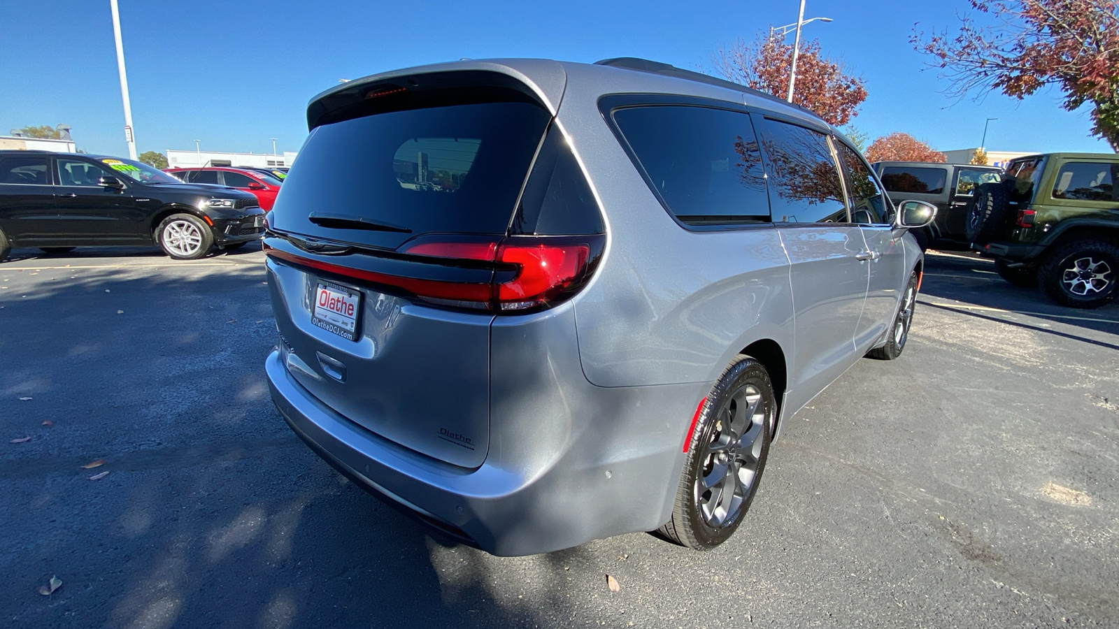 2021 Chrysler Pacifica Touring L 6