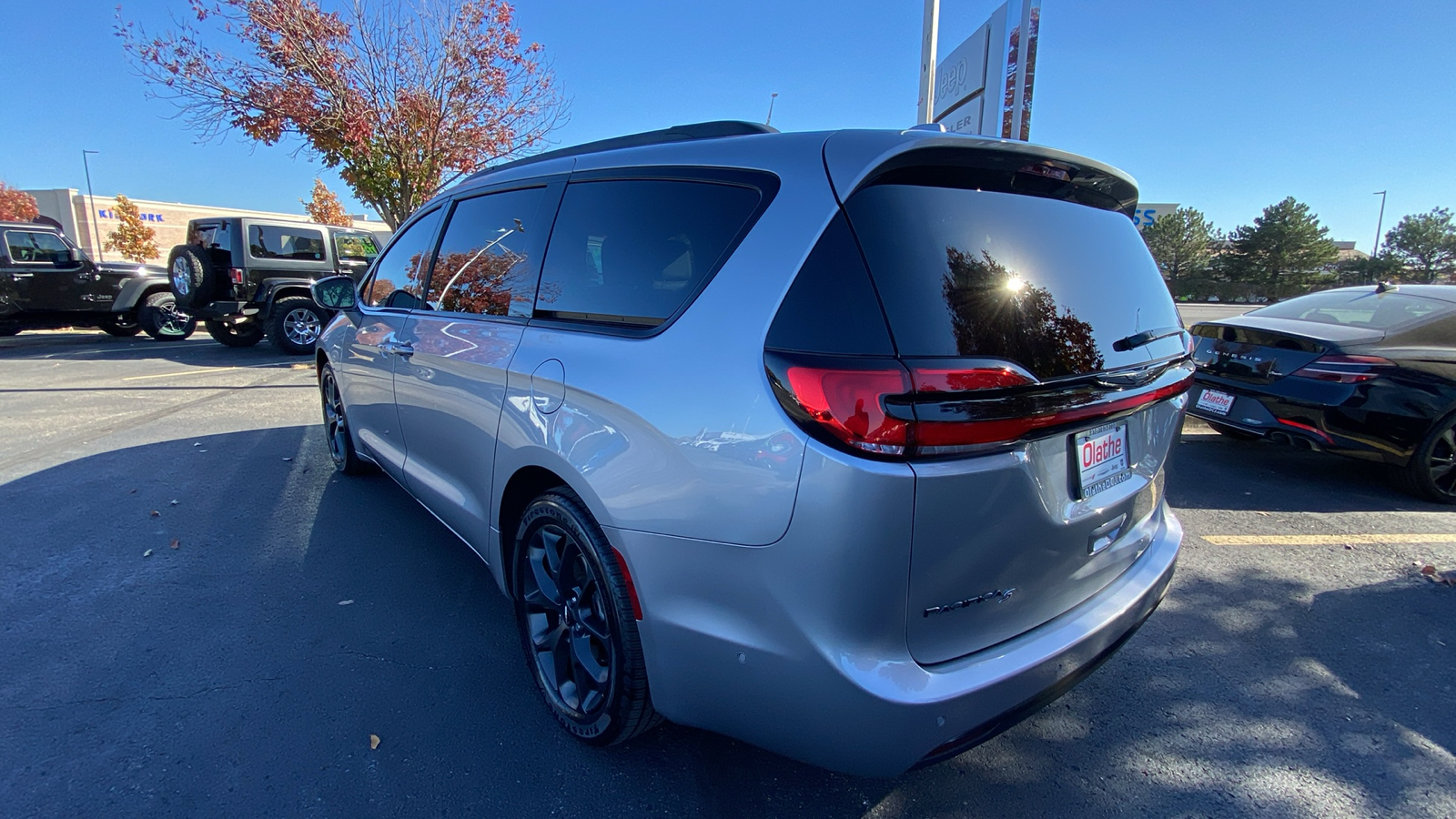 2021 Chrysler Pacifica Touring L 8