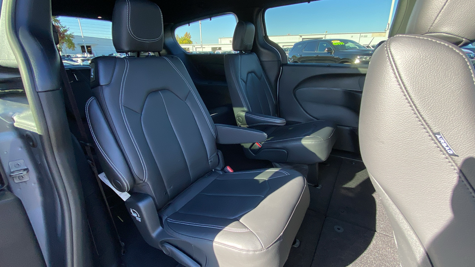 2021 Chrysler Pacifica Touring L 34