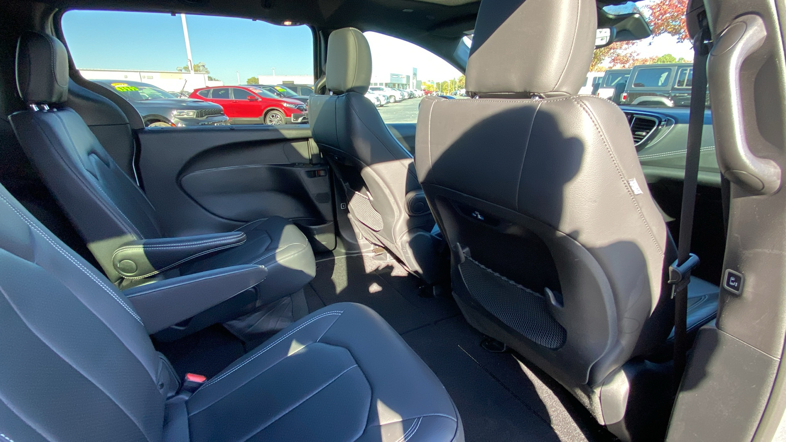 2021 Chrysler Pacifica Touring L 35