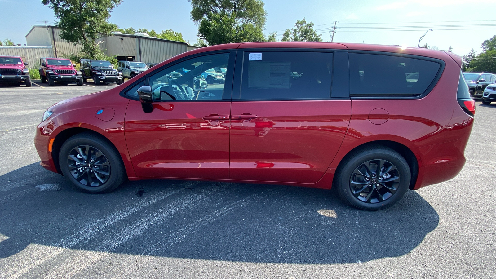 2024 Chrysler Pacifica Hybrid Select 10