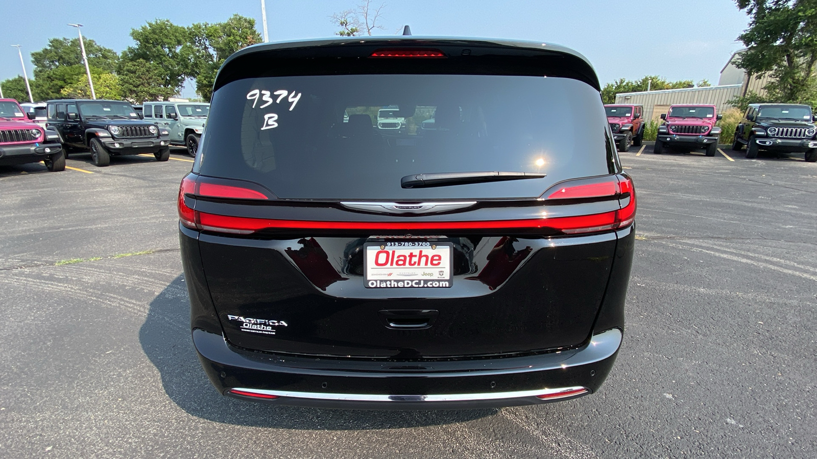 2024 Chrysler Pacifica Touring L 6