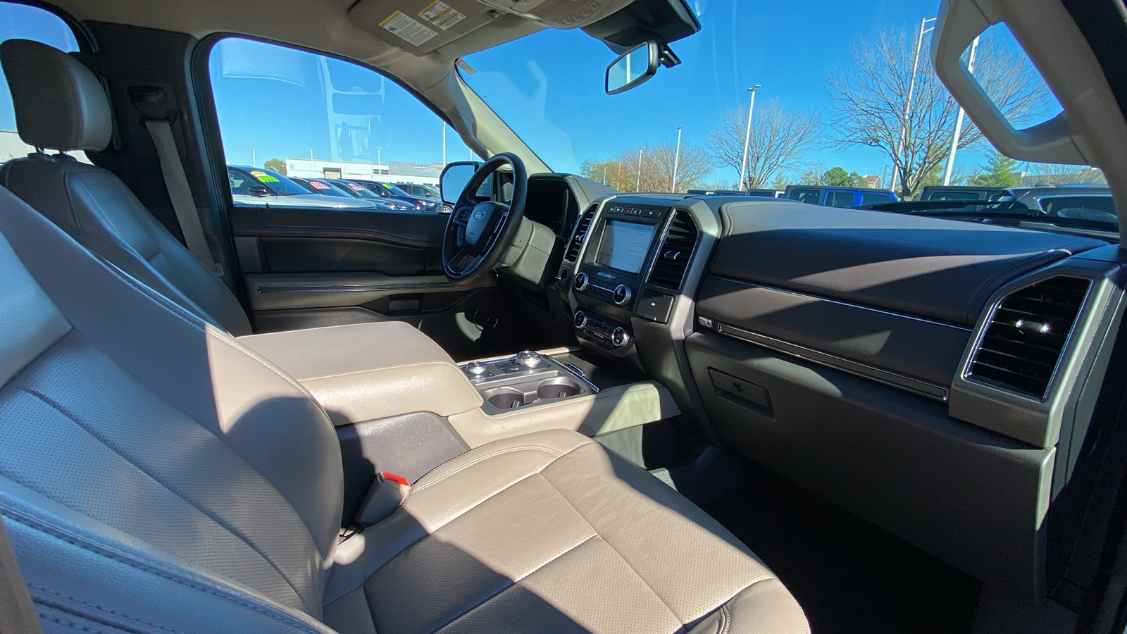 2019 Ford Expedition Max XLT 38