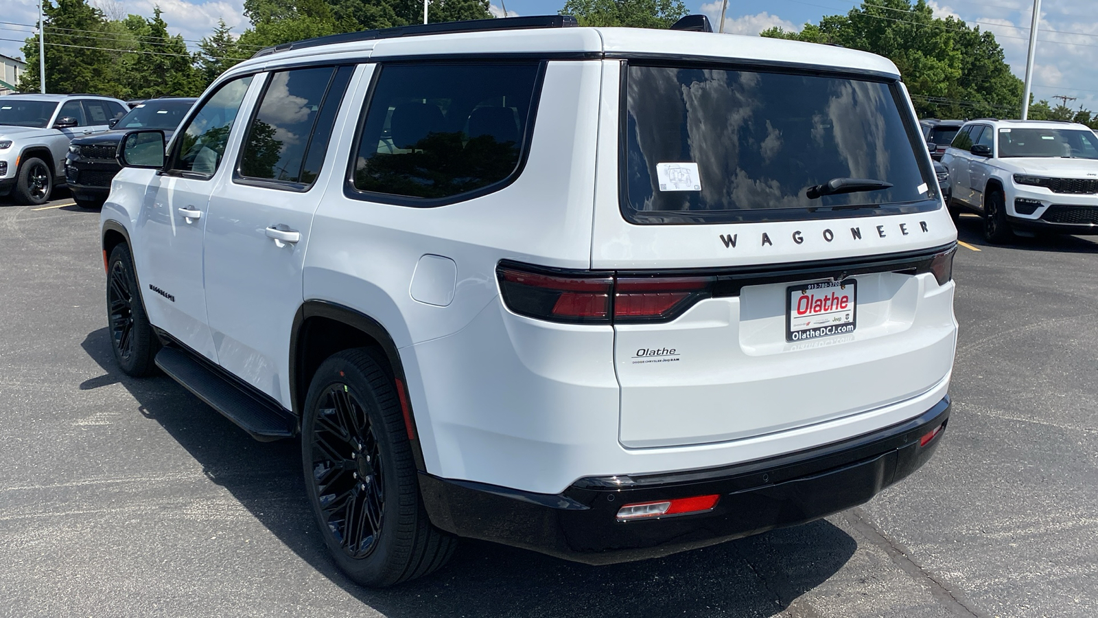 2024 Jeep Wagoneer Series II 7