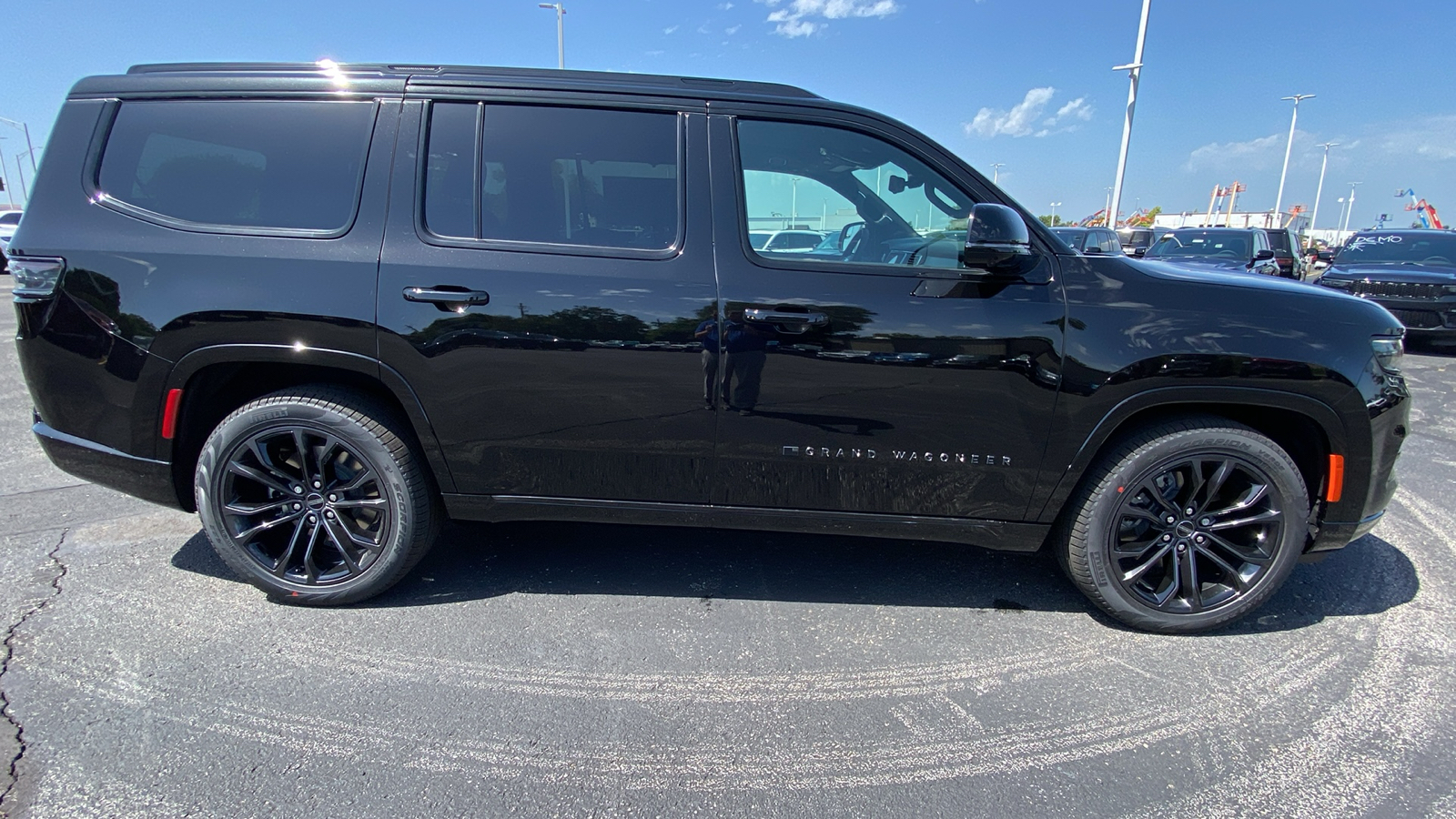 2024 Jeep Grand Wagoneer Series III 4