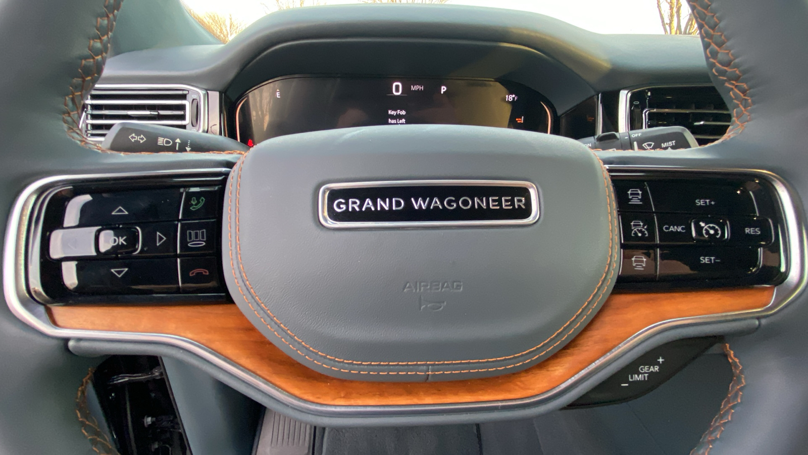 2022 Jeep Grand Wagoneer Series II 13