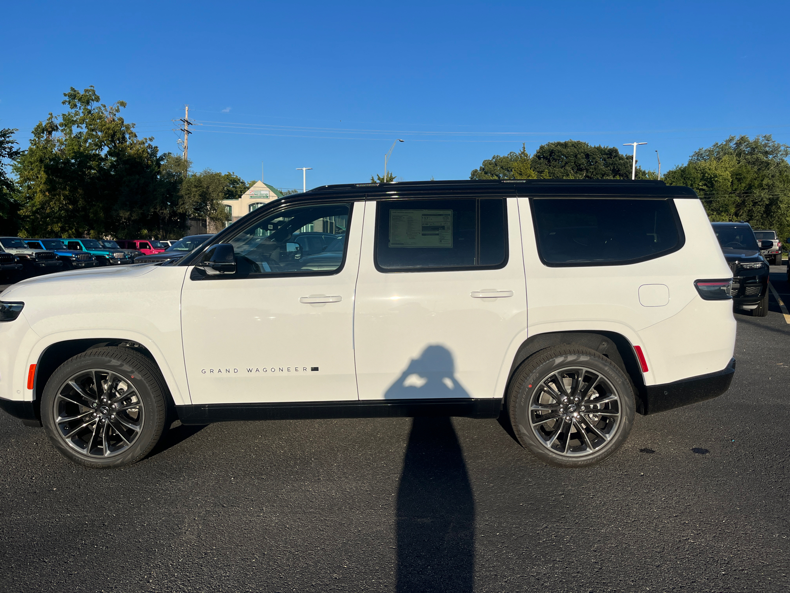 2024 Jeep Grand Wagoneer Series II 2