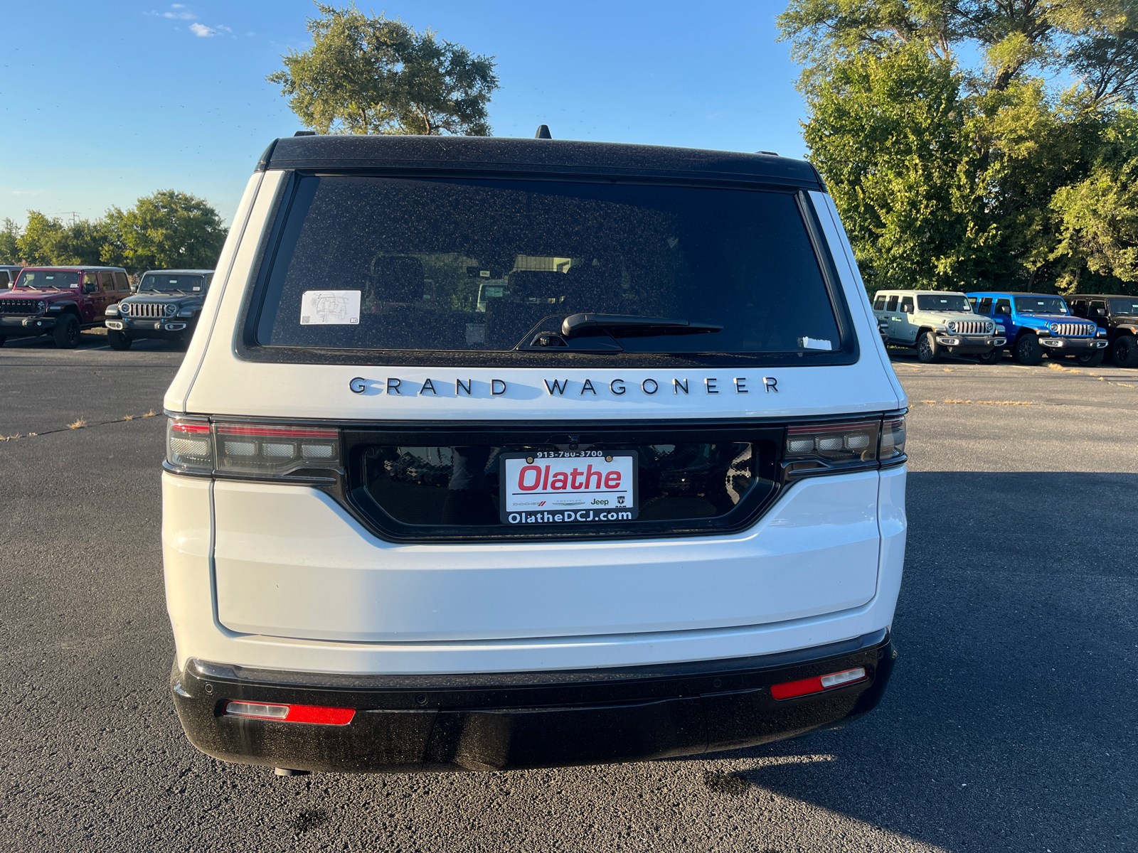 2024 Jeep Grand Wagoneer Series II 4