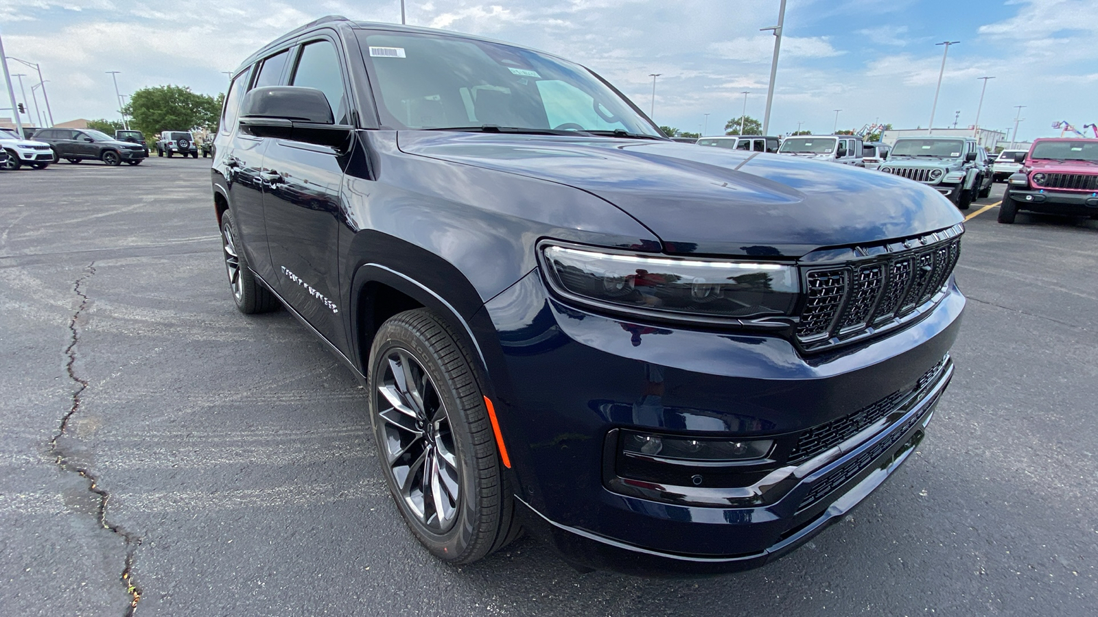 2024 Jeep Grand Wagoneer Series II 3