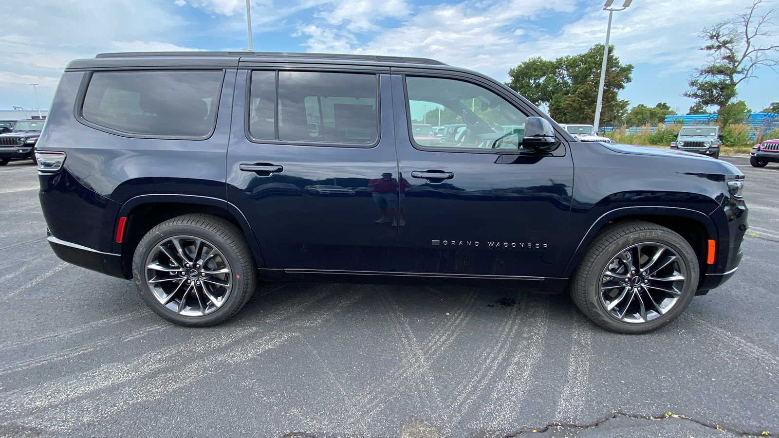 2024 Jeep Grand Wagoneer Series II 4