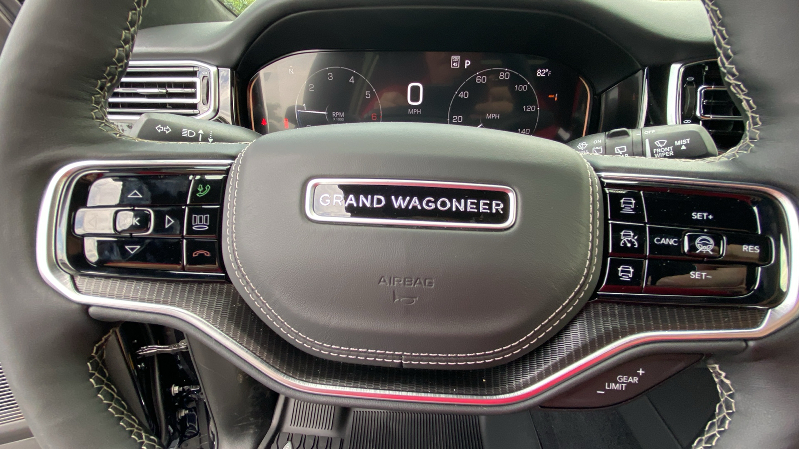 2024 Jeep Grand Wagoneer Series II 17