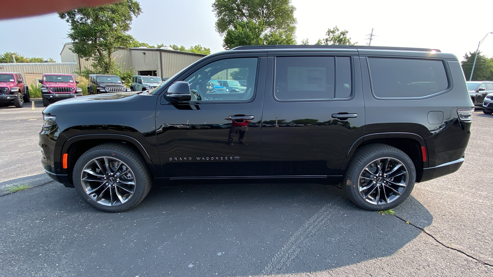 2024 Jeep Grand Wagoneer Series II 8