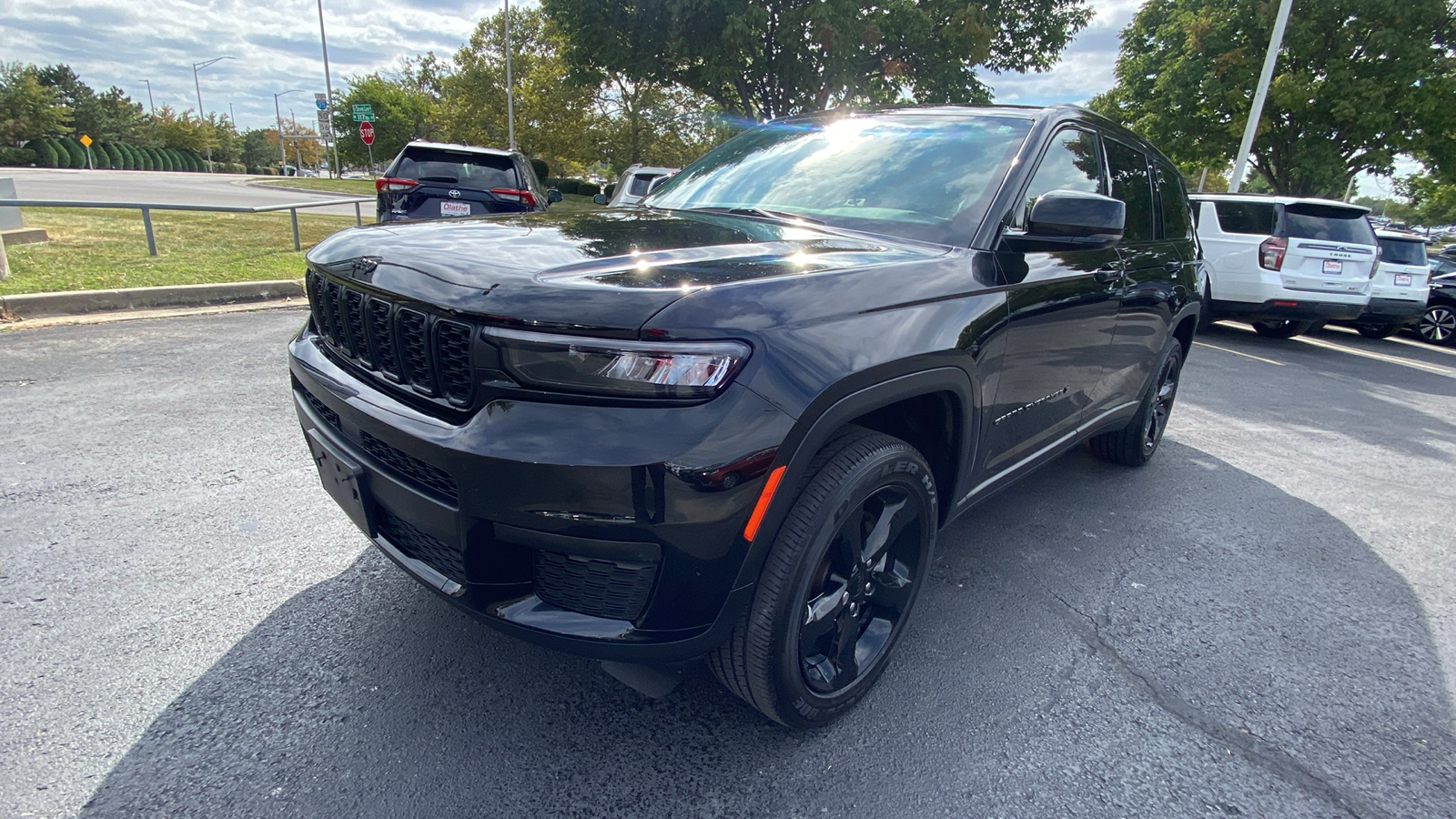 2023 Jeep Grand Cherokee L Altitude 1