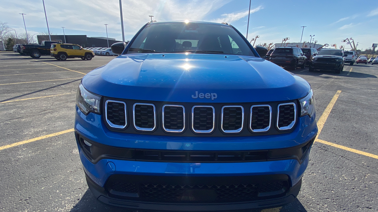 2024 Jeep Compass Latitude Lux 8